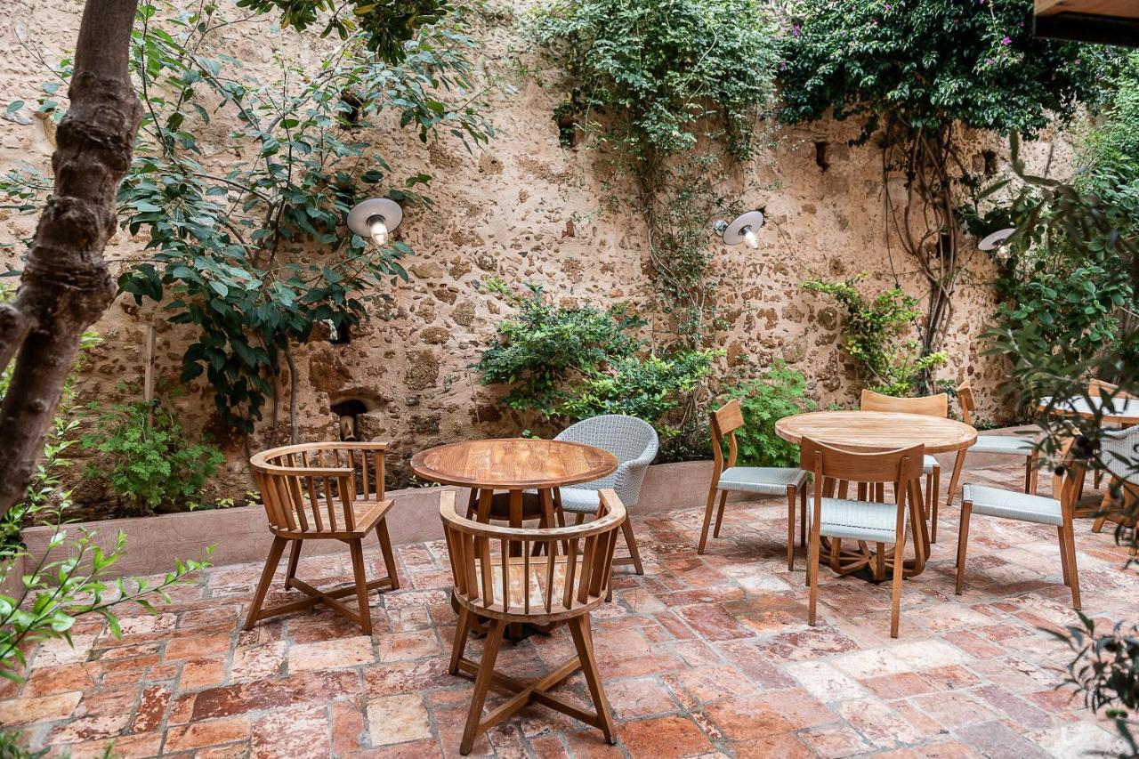 Hotel Off Chrissi Akti Chania Exterior foto