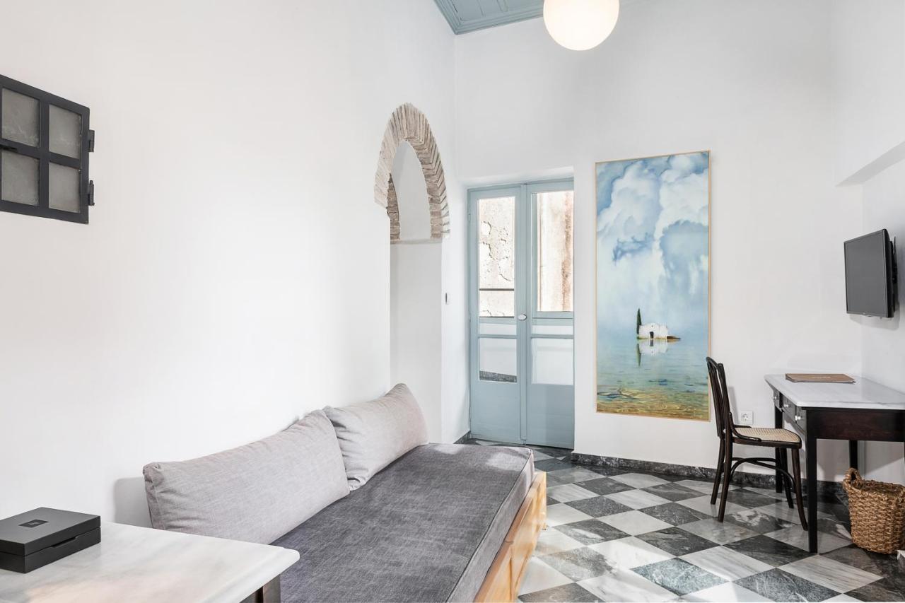 Hotel Off Chrissi Akti Chania Exterior foto