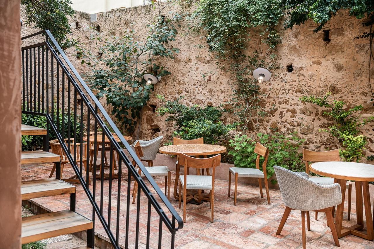Hotel Off Chrissi Akti Chania Exterior foto